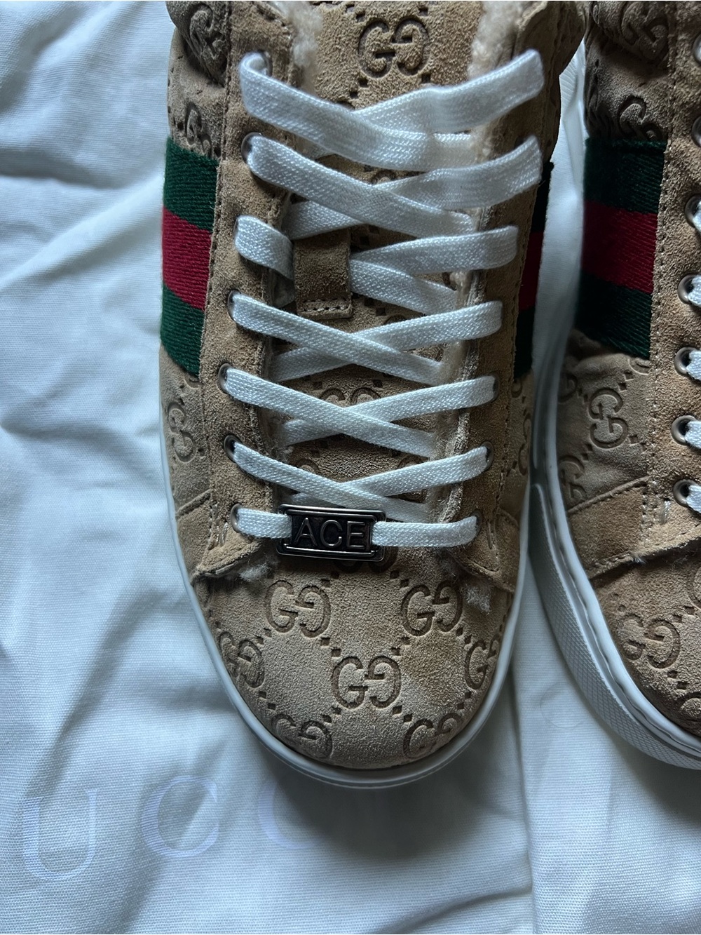 Gucci Tan GG Supreme Sneakers with Green-Red Web Stripe - Picture 13 of 16